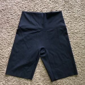 Navy blue seamless biker shorts